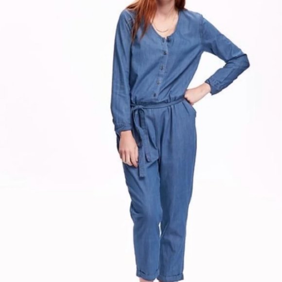 TT: Old Navy Denim Utility Jumpsuit Light Wash - Picture 4 of 15